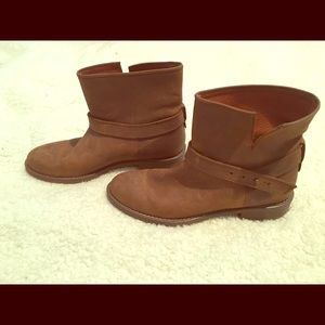 Madewell size 6 brown suede booties